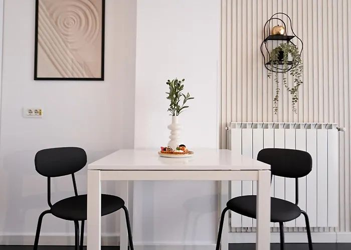 Urban Elegance - Stylish Appartement *