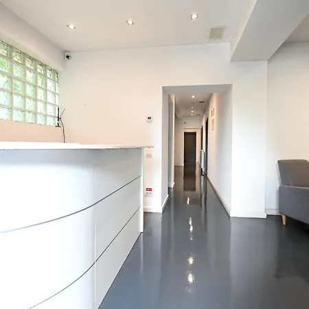 Apartment Urban Elegance - Stylish