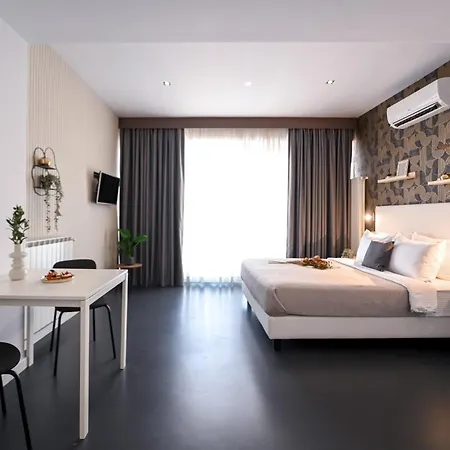 Urban Elegance - Stylish