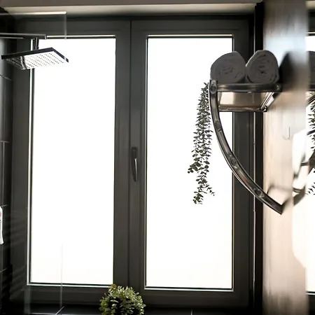 Urban Elegance - Stylish Apartament Bucureşti