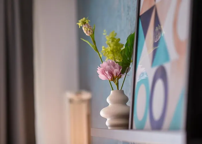 Urban Elegance - Stylish ブカレスト