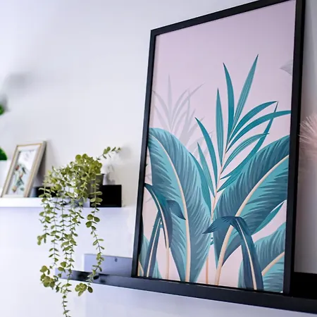 Urban Elegance - Stylish * 布加勒斯特