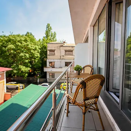 Apartment Urban Elegance - Stylish