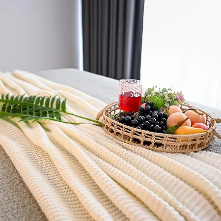 Urban Elegance - Stylish Apartment Bucharest